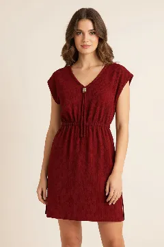 Kadın Bordo Yanları Yırtmaçlı Tokalı V Yaka Mini Plaj Elbisesi