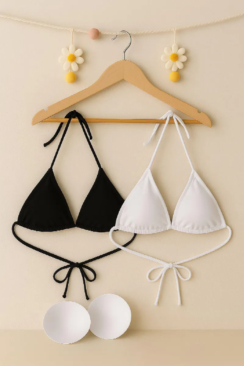 Kadın Siyah ve Beyaz Minimal Kesim Üçgen Bikini Üstü