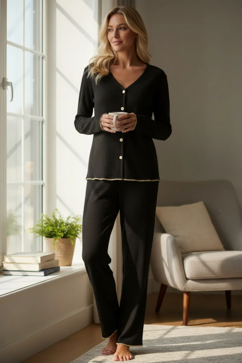 Premium Kadın Fitilli Pijama Takımı – Siyah Gold Biye Detaylı, Yumuşak Dokulu Ev Şıklığı